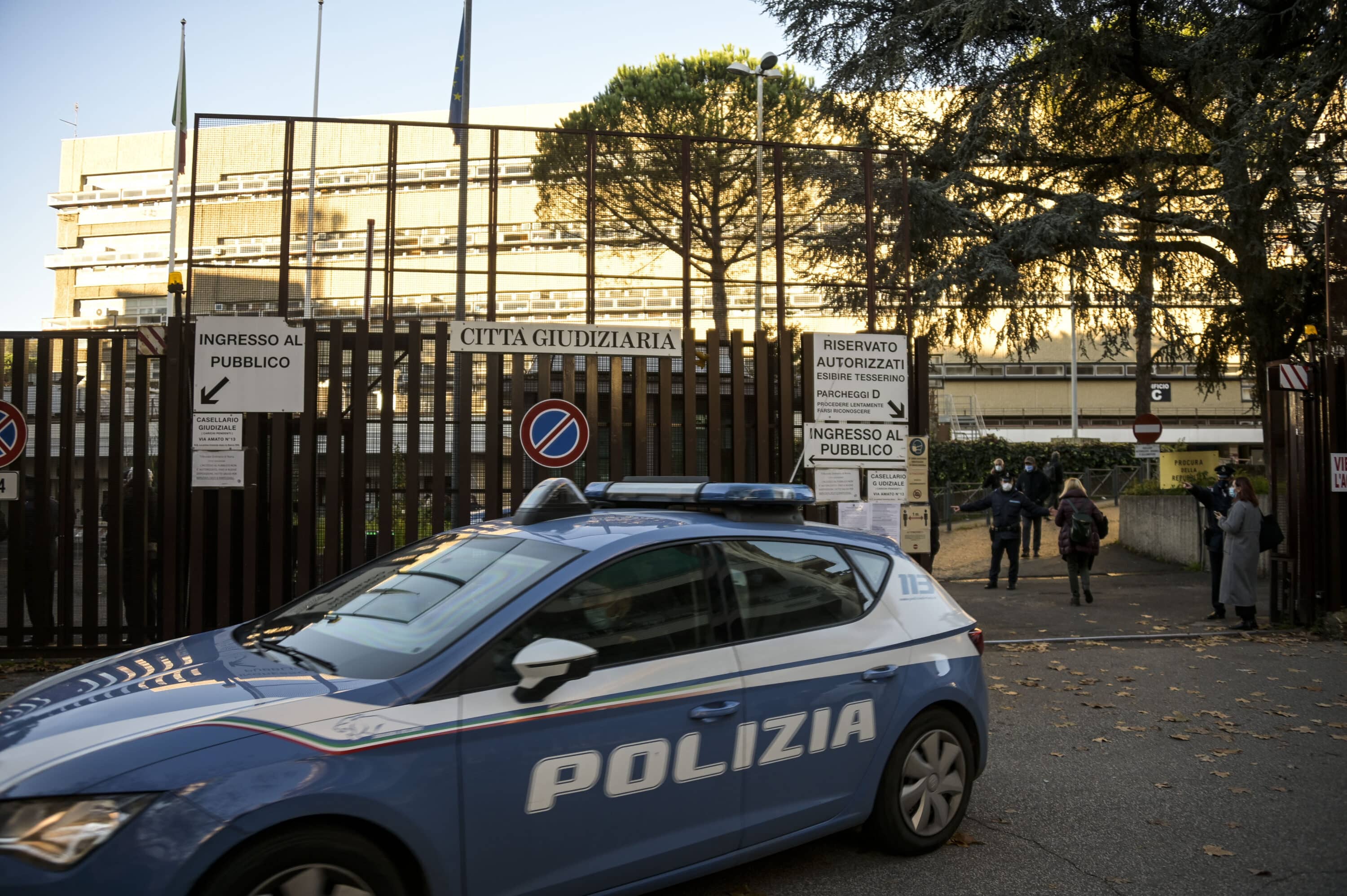 Processo sulla talpa nel tribunale di Roma, condannata a sei anni di reclusione la praticante avvocato Marianera