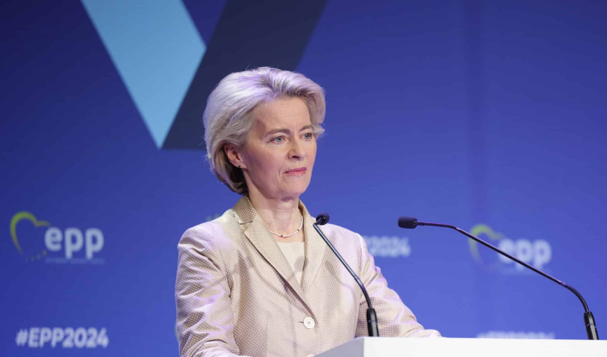 Pfizergate, nuovi guai per von der Leyen: sull’acquisto dei vaccini ora indaga la procura europea