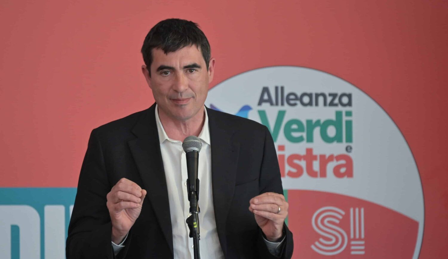 Fratoianni: “Crimini contro l’umanità, su Gaza la storia chiederà il conto a chi li giustifica”