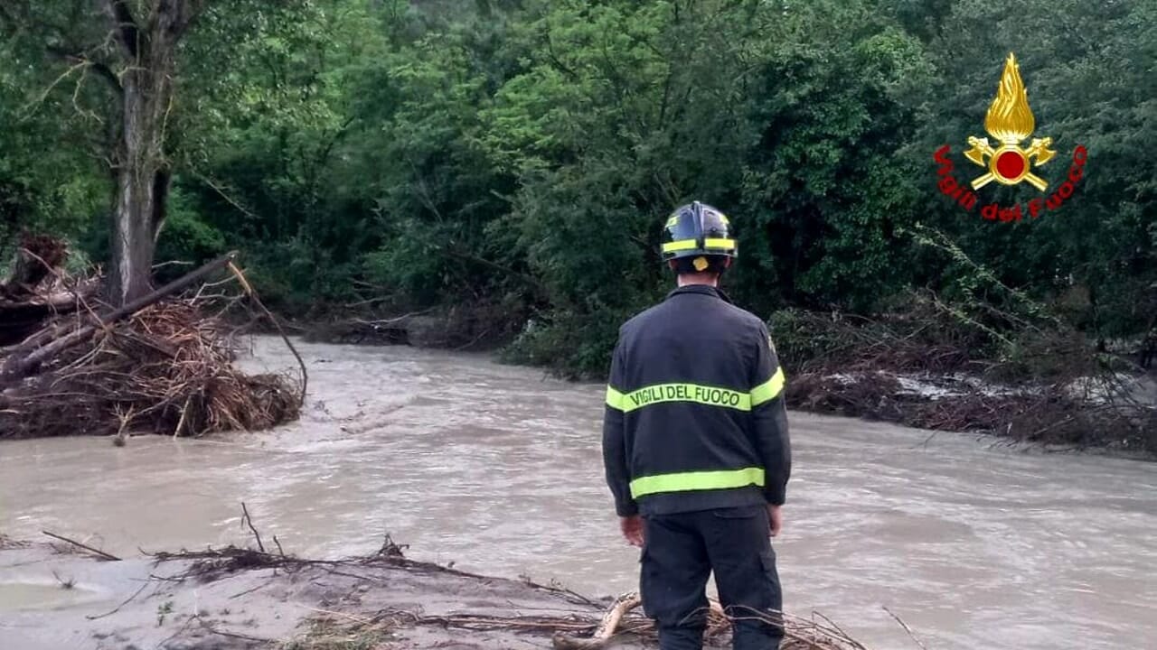 Maltempo in Friuli, tre giovani dispersi per la piena del fiume Natisone