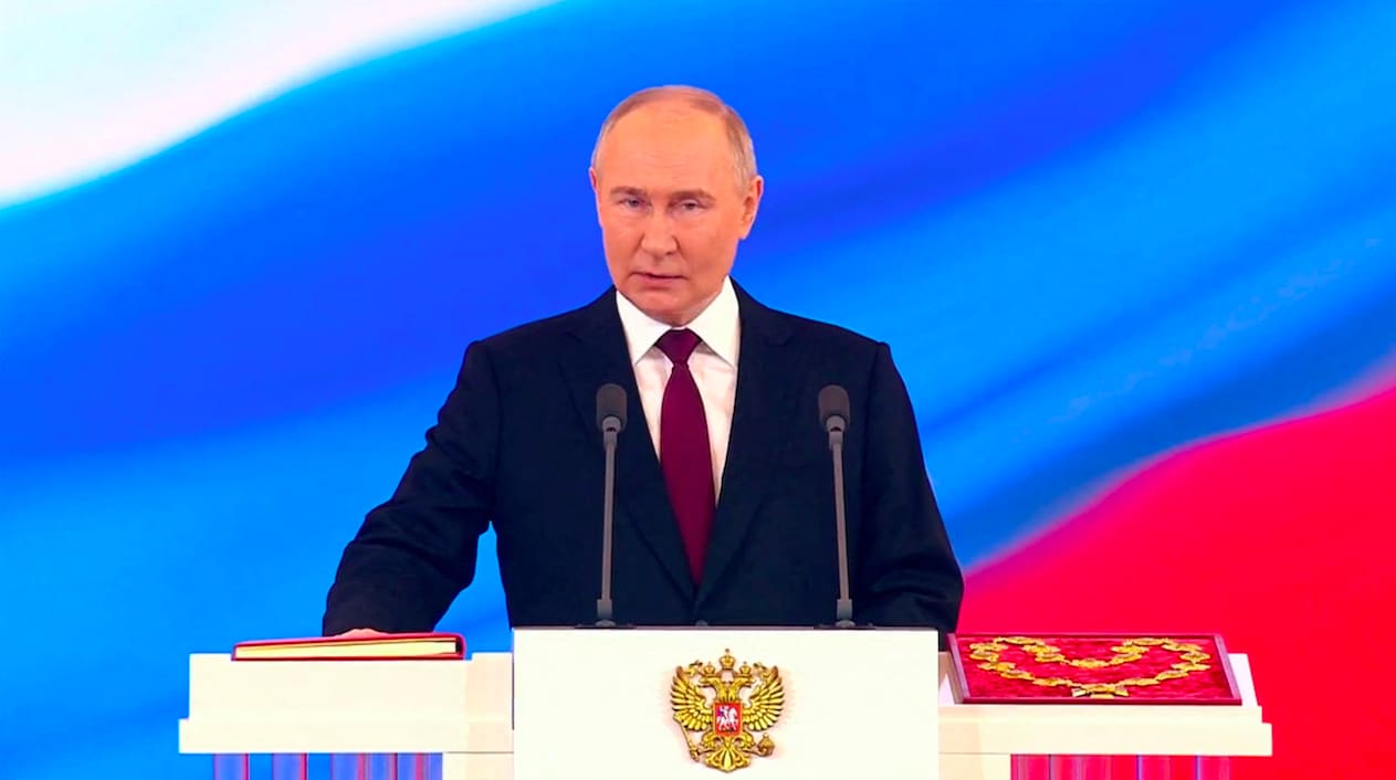Putin giura da presidente. È il suo quinto mandato