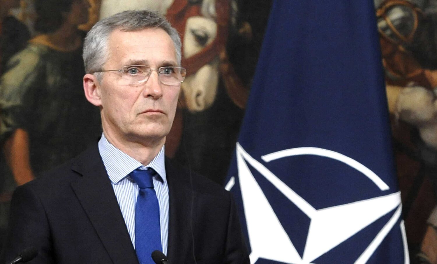 Dopo tre anni di guerra in Ucraina, per la Nato il 2 per cento del Pil per le spese militari non basta più