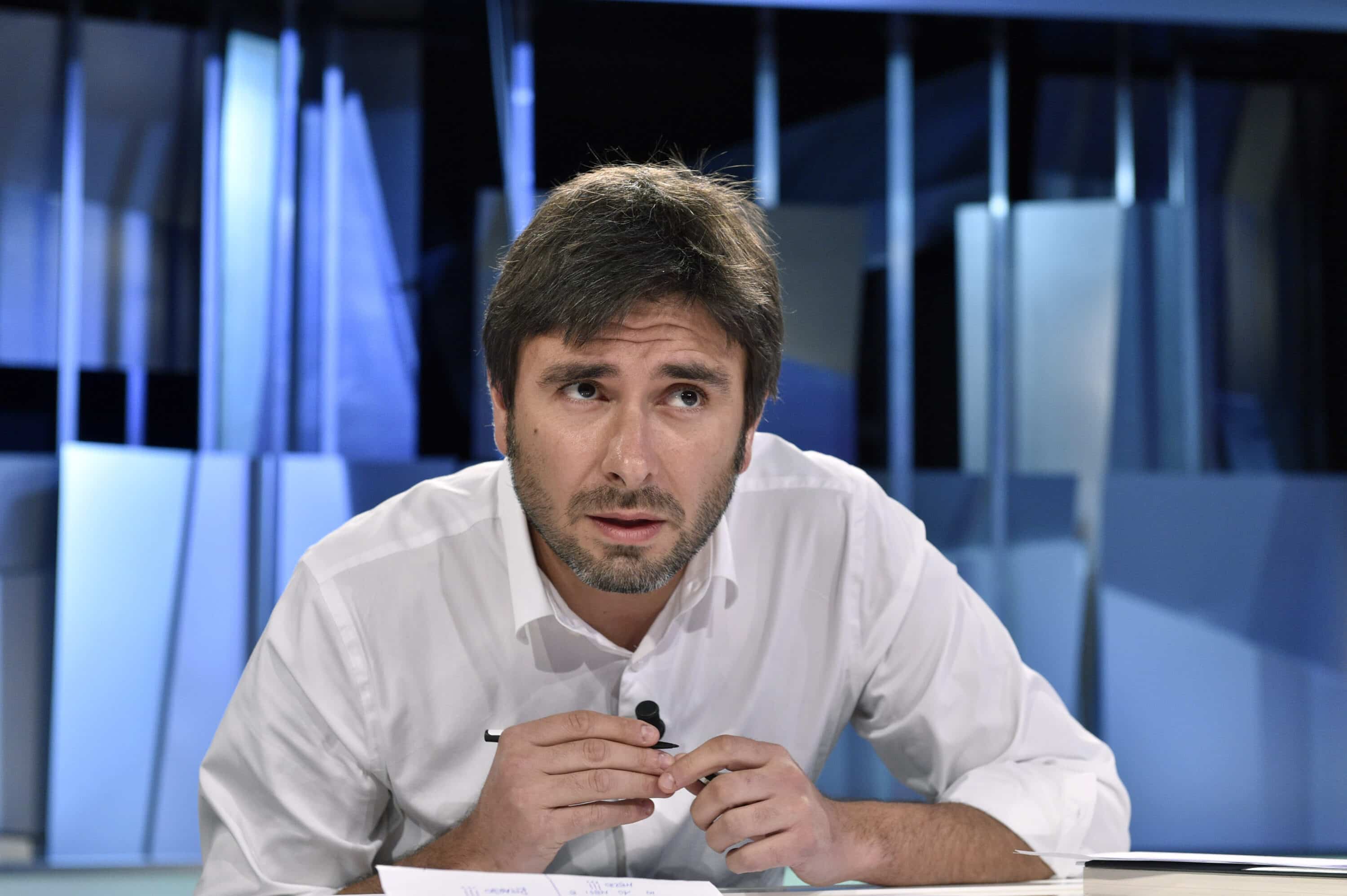 Il ritorno di Di Battista: depositate 78mila firme per il riconoscimento dello Stato palestinese