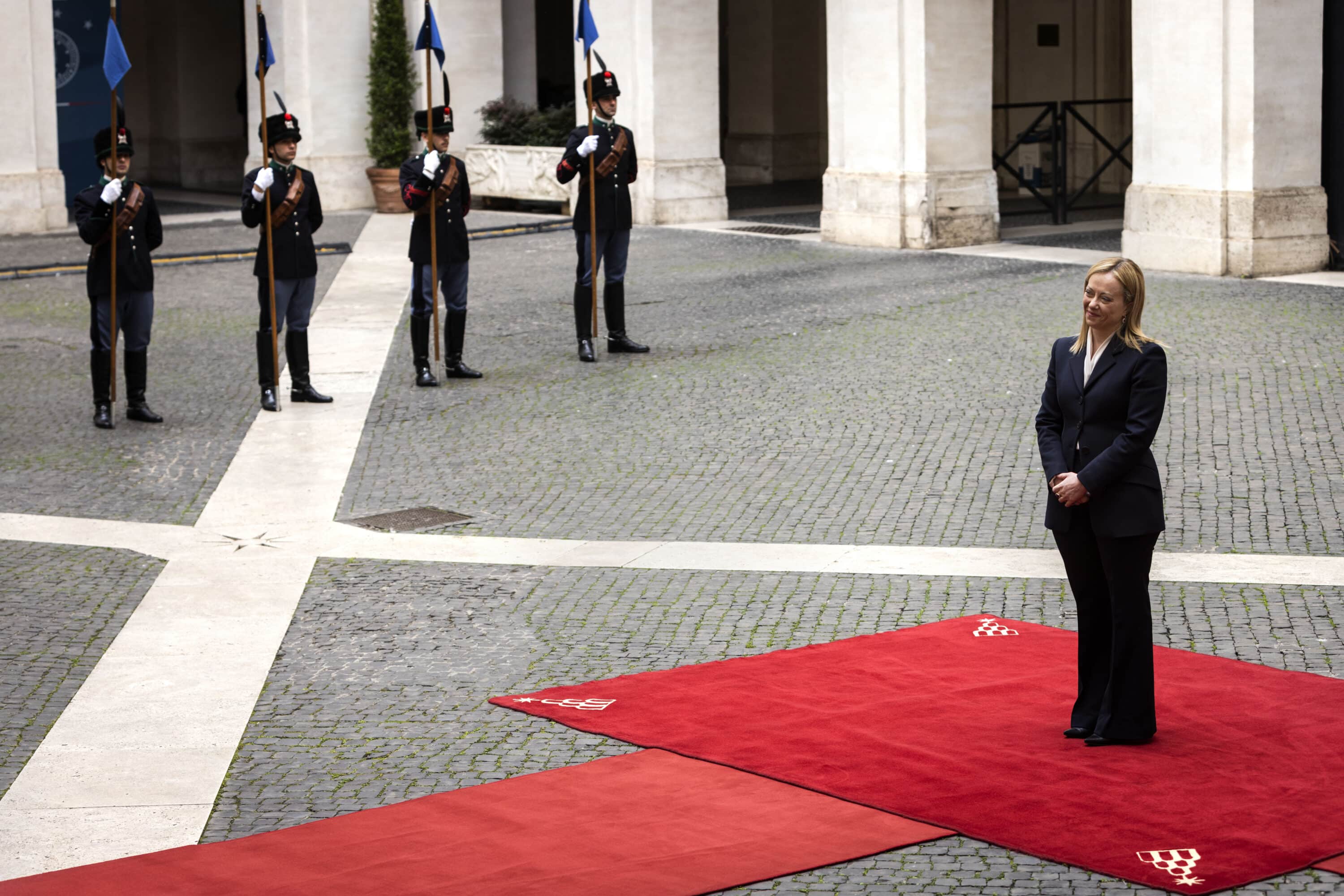 Altro che 2% del Pil in armi. Mancato pure l’impegno con la Nato