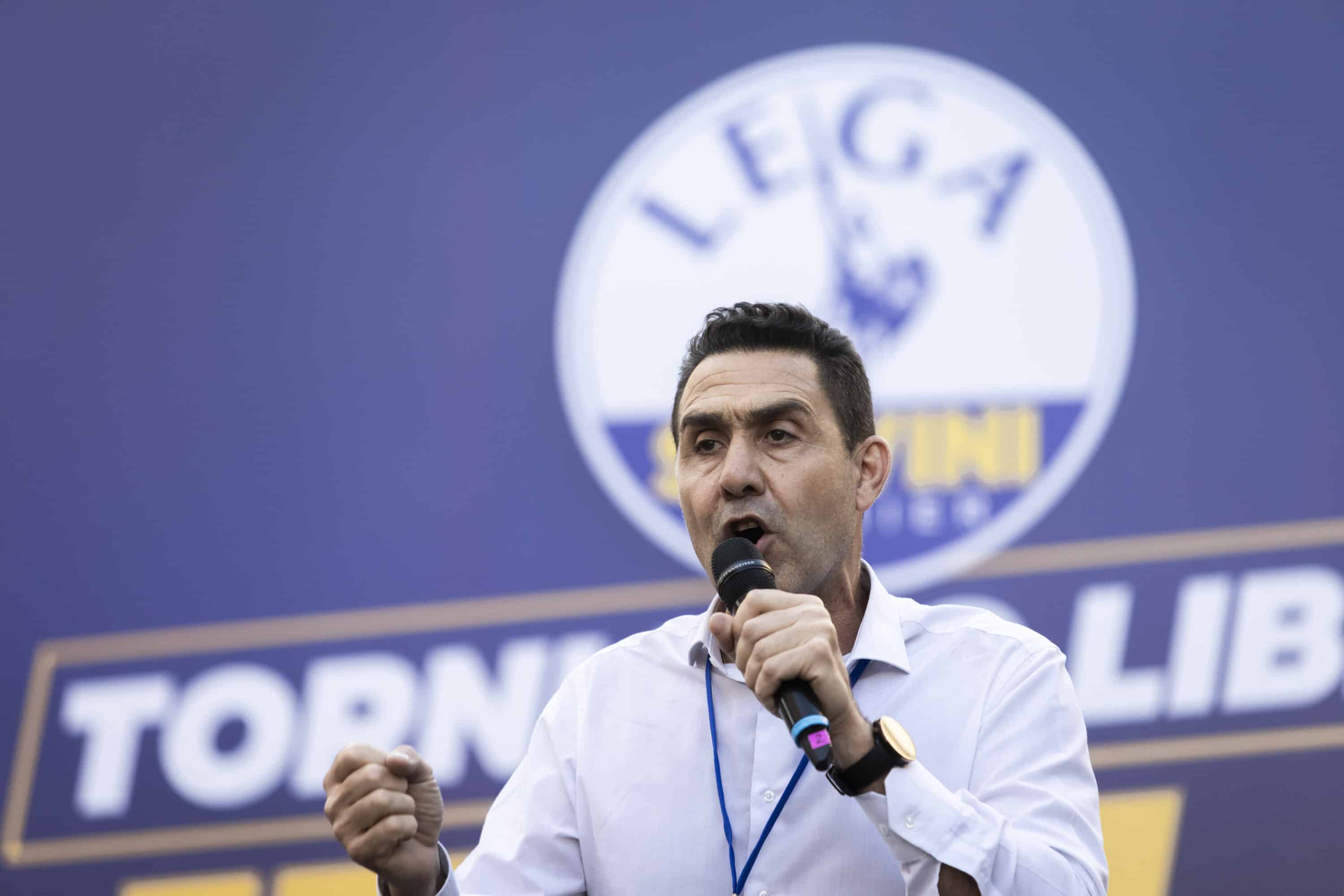 Salvini blinda Vannacci e assicura: “Sarà a Pontida con la Lega, non farà un nuovo partito”