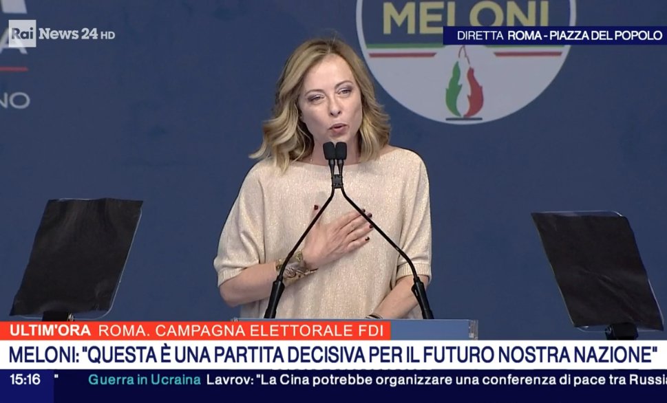 Comizio di Giorgia a Roma: “Qui si fa la storia”. Rivendica i successi del governo e sfida Schlein
