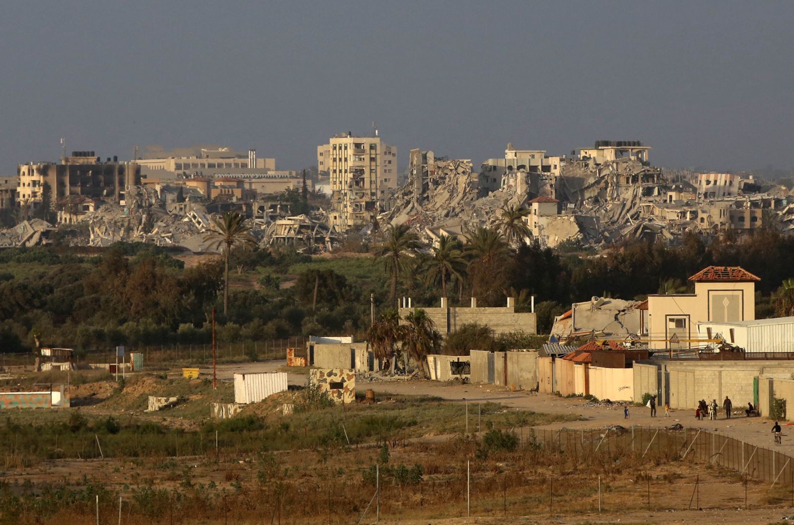 Gaza, attacco di Israele su una scuola dell’Unrwa: almeno 27 morti