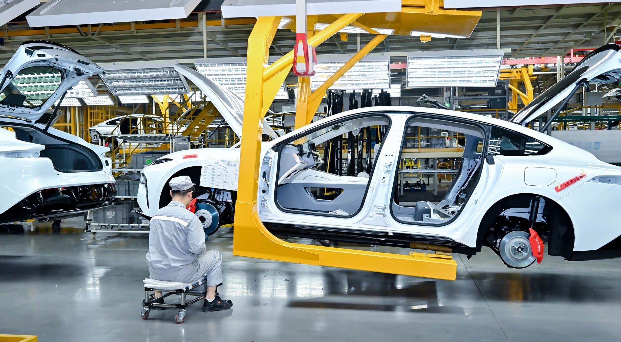 Ecobonus auto, via agli incentivi per acquistare veicoli a basse emissioni: come funzionano