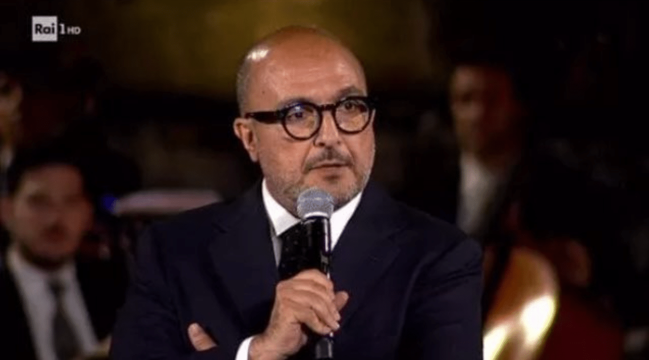 Giochi di prestigio a TeleMeloni. I buu al ministro Sangiuliano diventano applausi