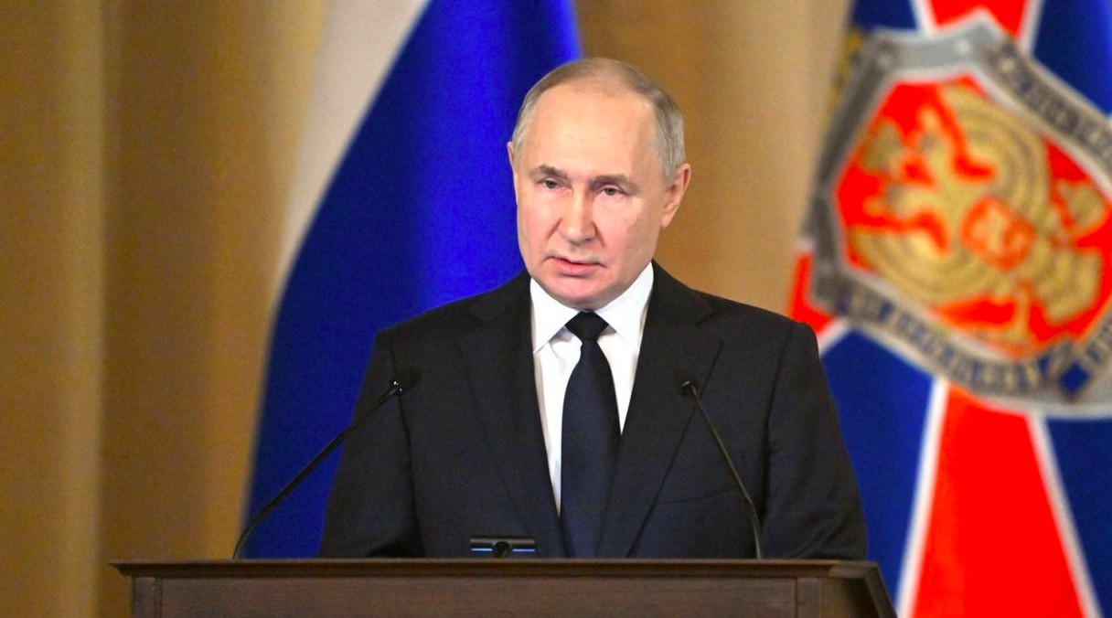 Ucraina, Casa Bianca: “Putin cerca disperatamente assistenza e capacità militare”
