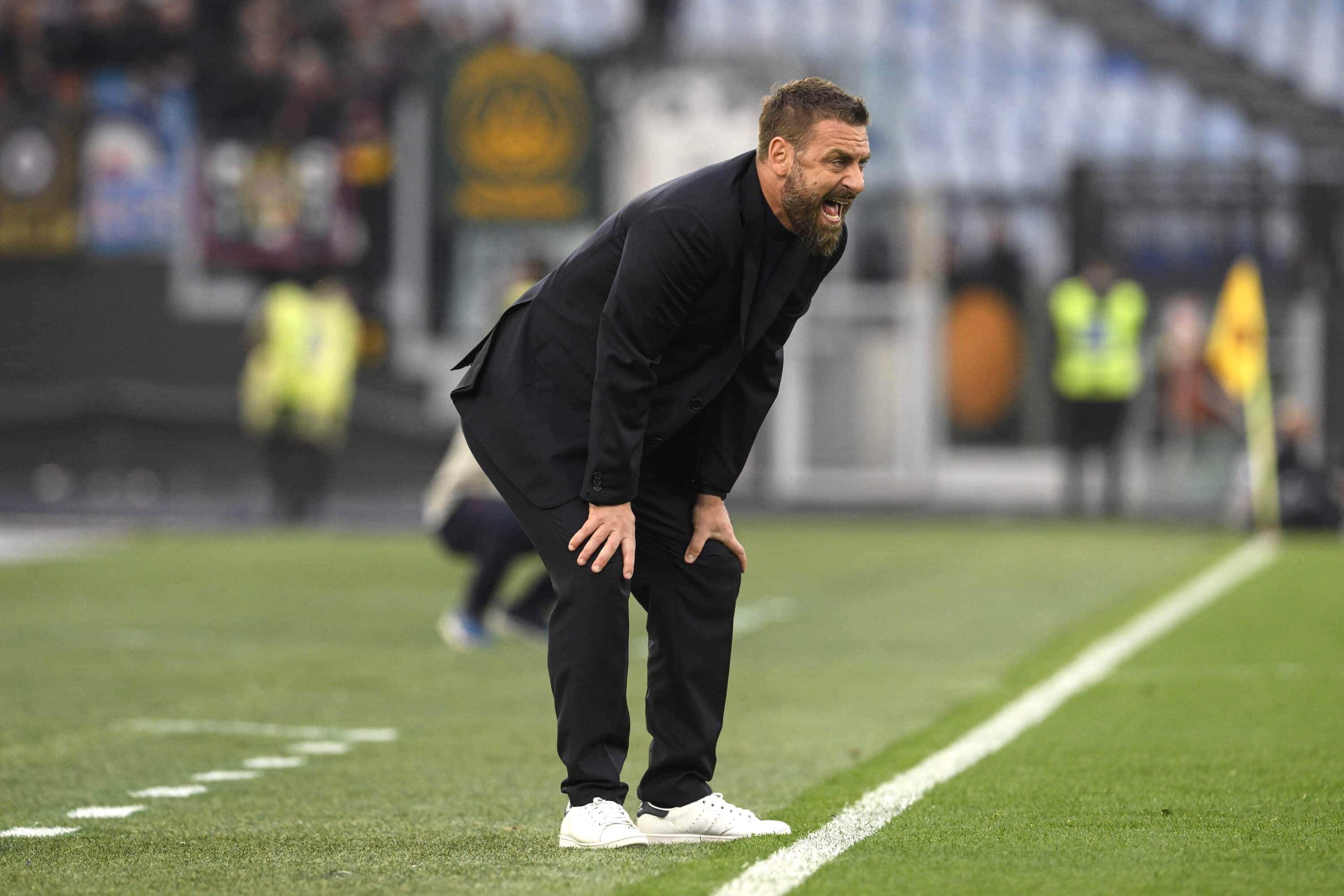 De Rossi non è più la guida tecnica dell’As Roma. L’ex capitano viene messo alla porta dai Friedkin dopo l’incerto avvio di stagione