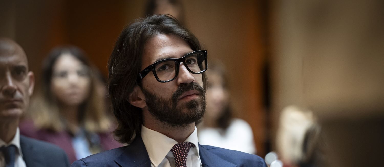 Spunta un’altra fabbrica di dossier ma il governo taglia le intercettazioni ai pm che scoprono gli illeciti