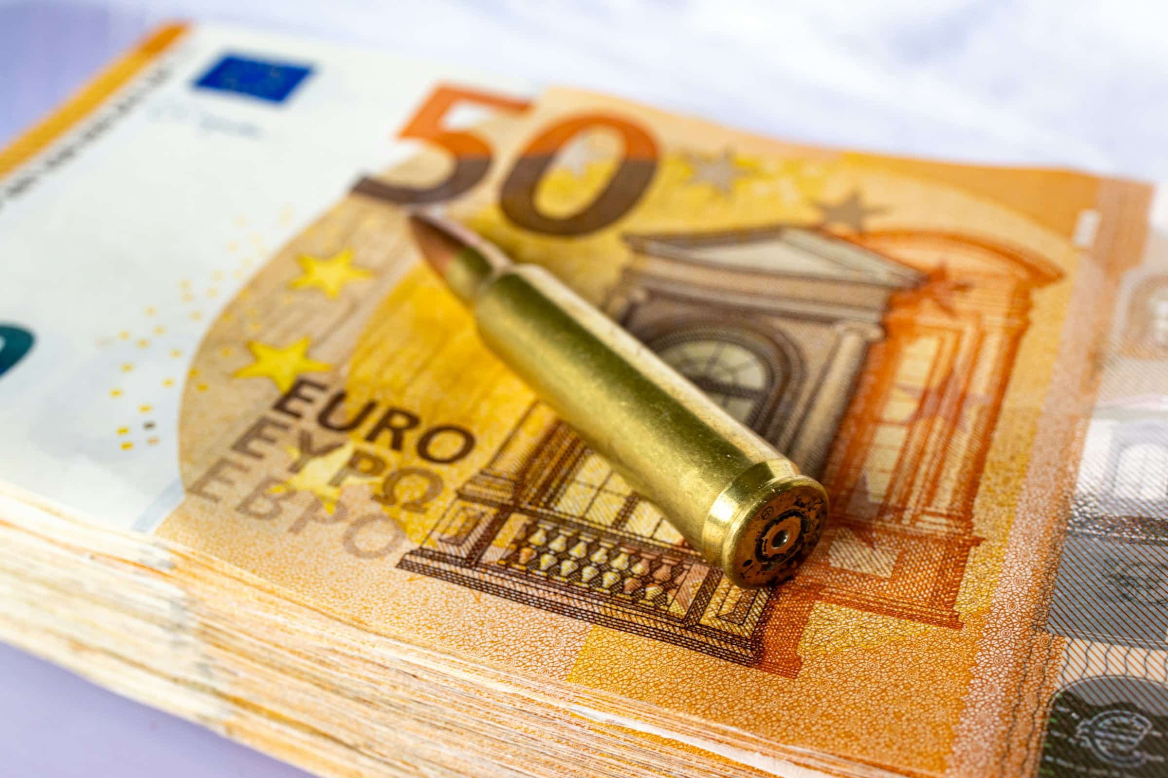 Corsa al riarmo senza precedenti: nel 2025 il conto per l’Italia sale a 32 miliardi di euro