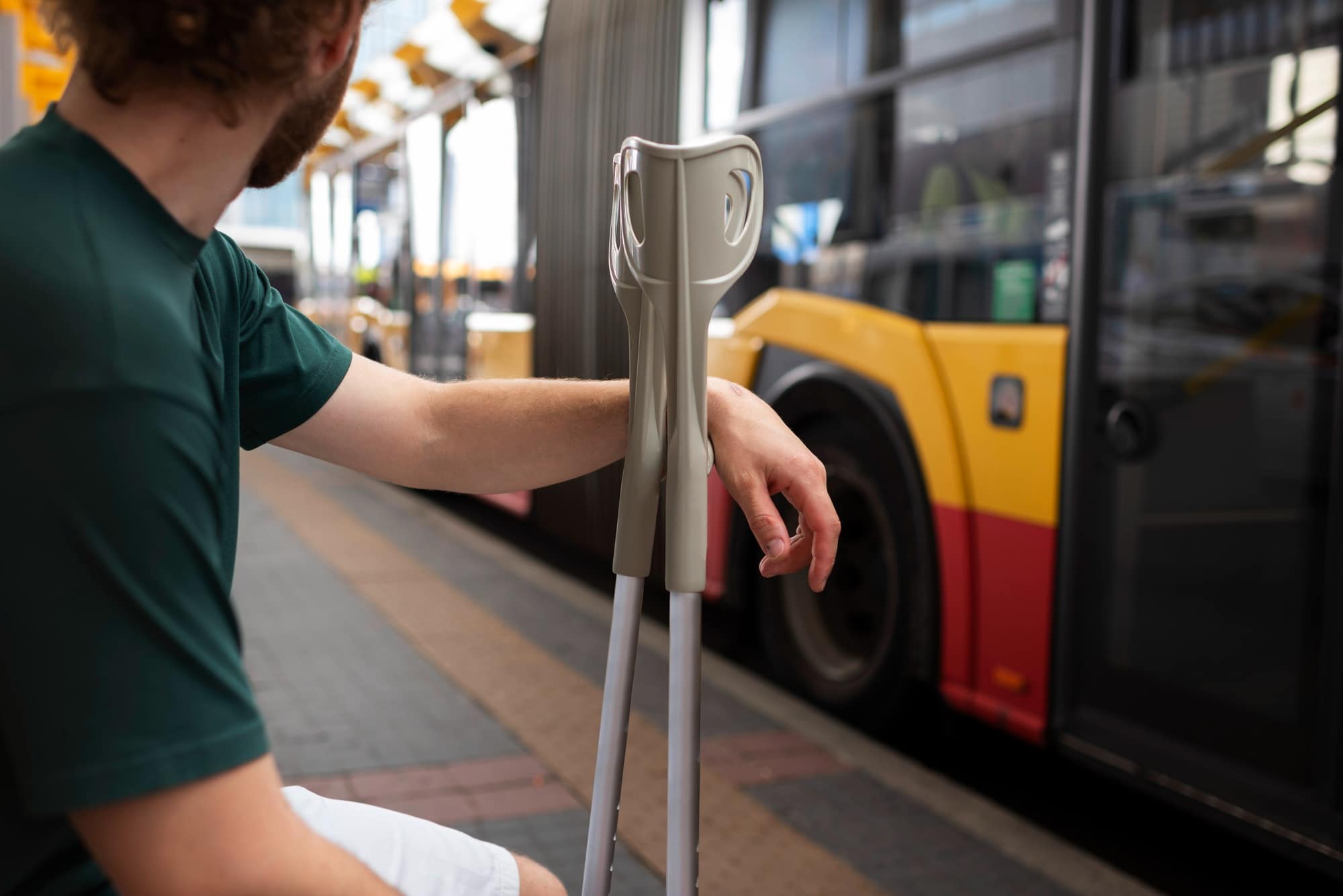 Lo sciopero nazionale dei trasporti manda in tilt la mobilità. Salvini accusa sindacati e Tar: “Disagi per colpa loro”. La replica dell’Usb: “Il responsabile è lui”