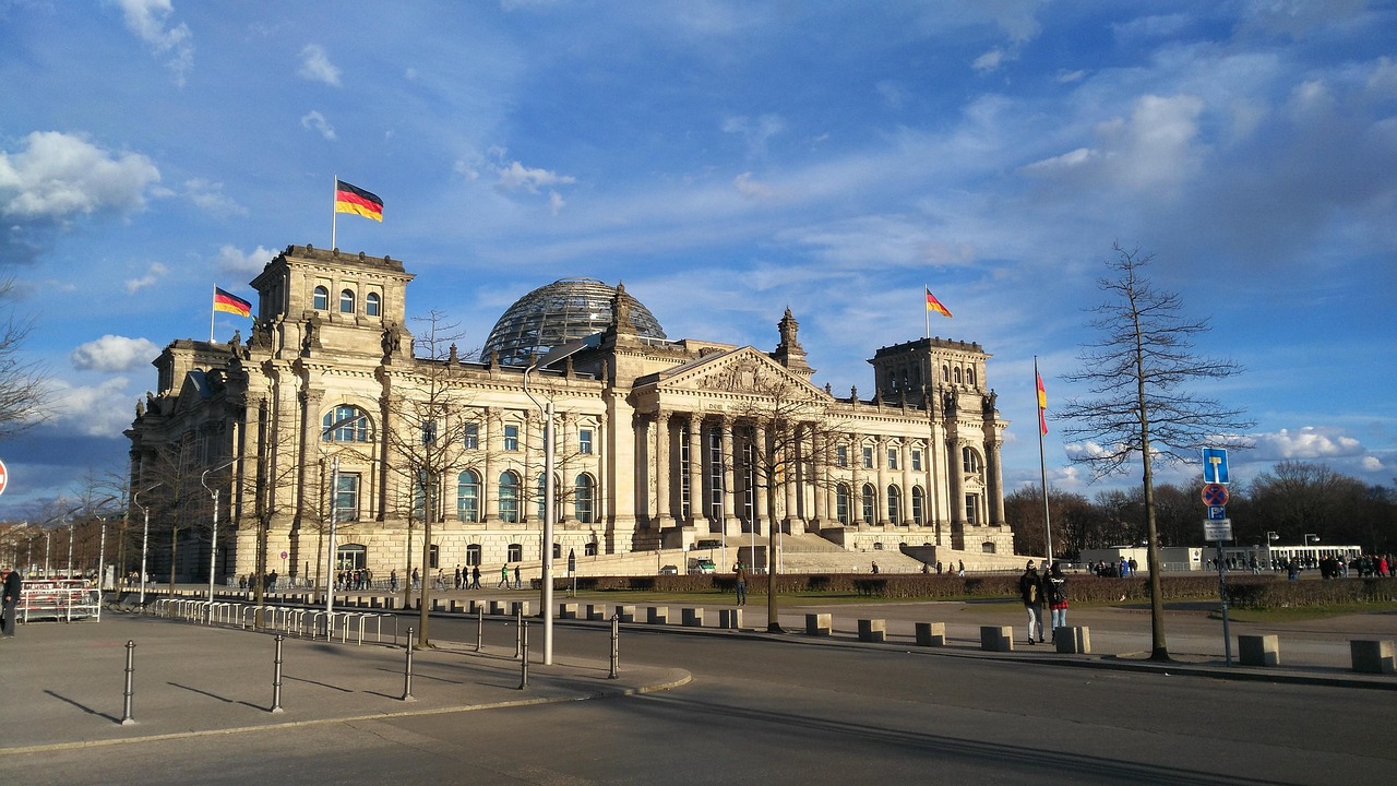 Germania Berlino minaccia alla democrazia Bundestag Alternative für Deutschland Afd tedeschi tedesco ( Foto di Marina Constantinoiu da Pixabay )