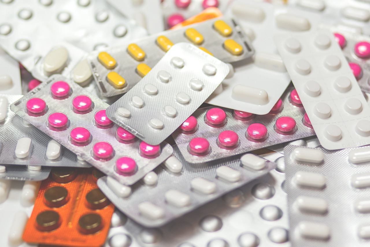 Ricette elettroniche, arrivano le nuove regole: cosa cambia per farmaci e visite