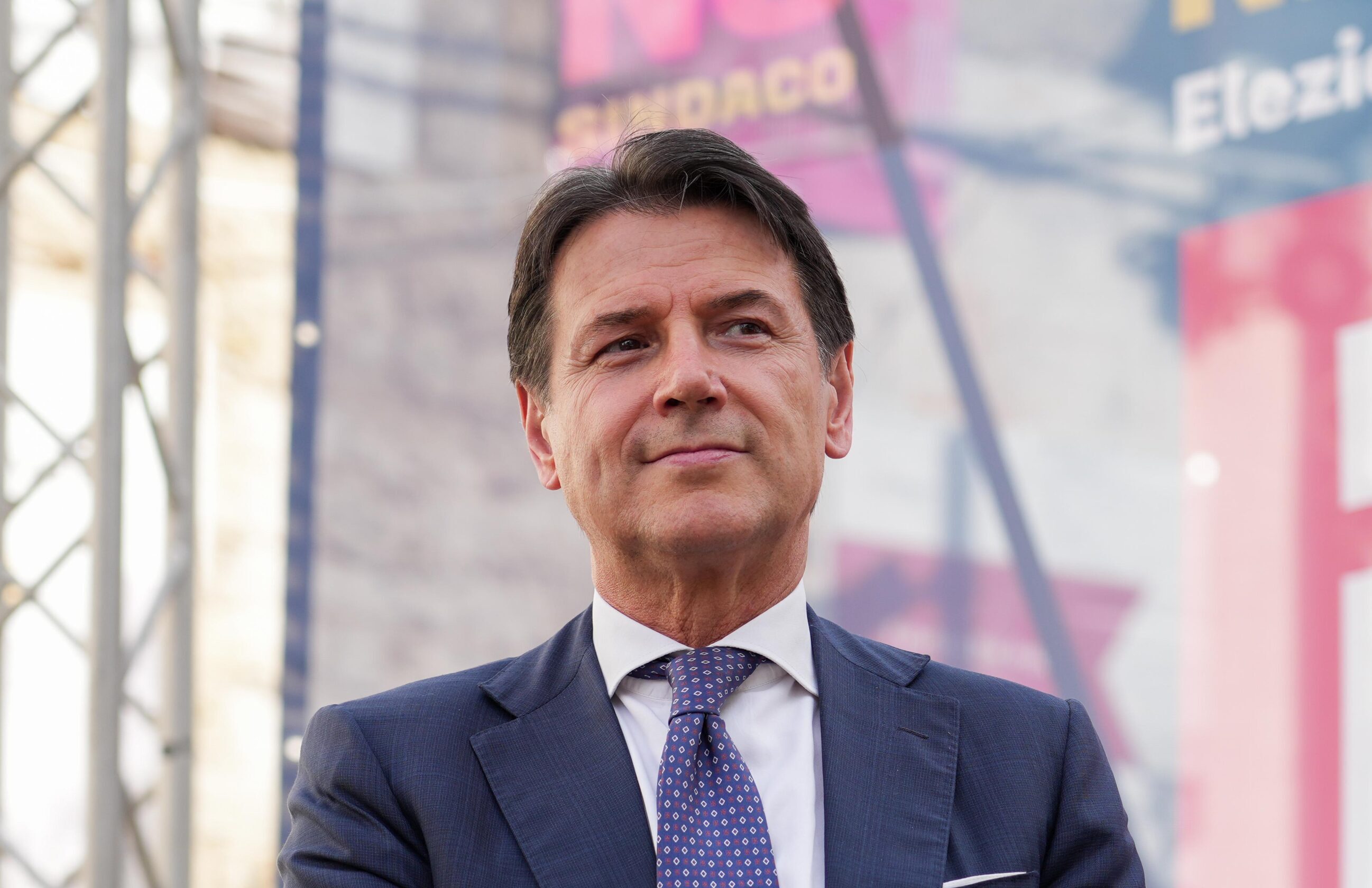 Tutti in piazza per Gaza, attesi in 50mila a Roma. Conte: “È un genocidio” Tutti in piazza per Gaza, attesi in 50mila a Roma. Conte: “È un genocidio”
