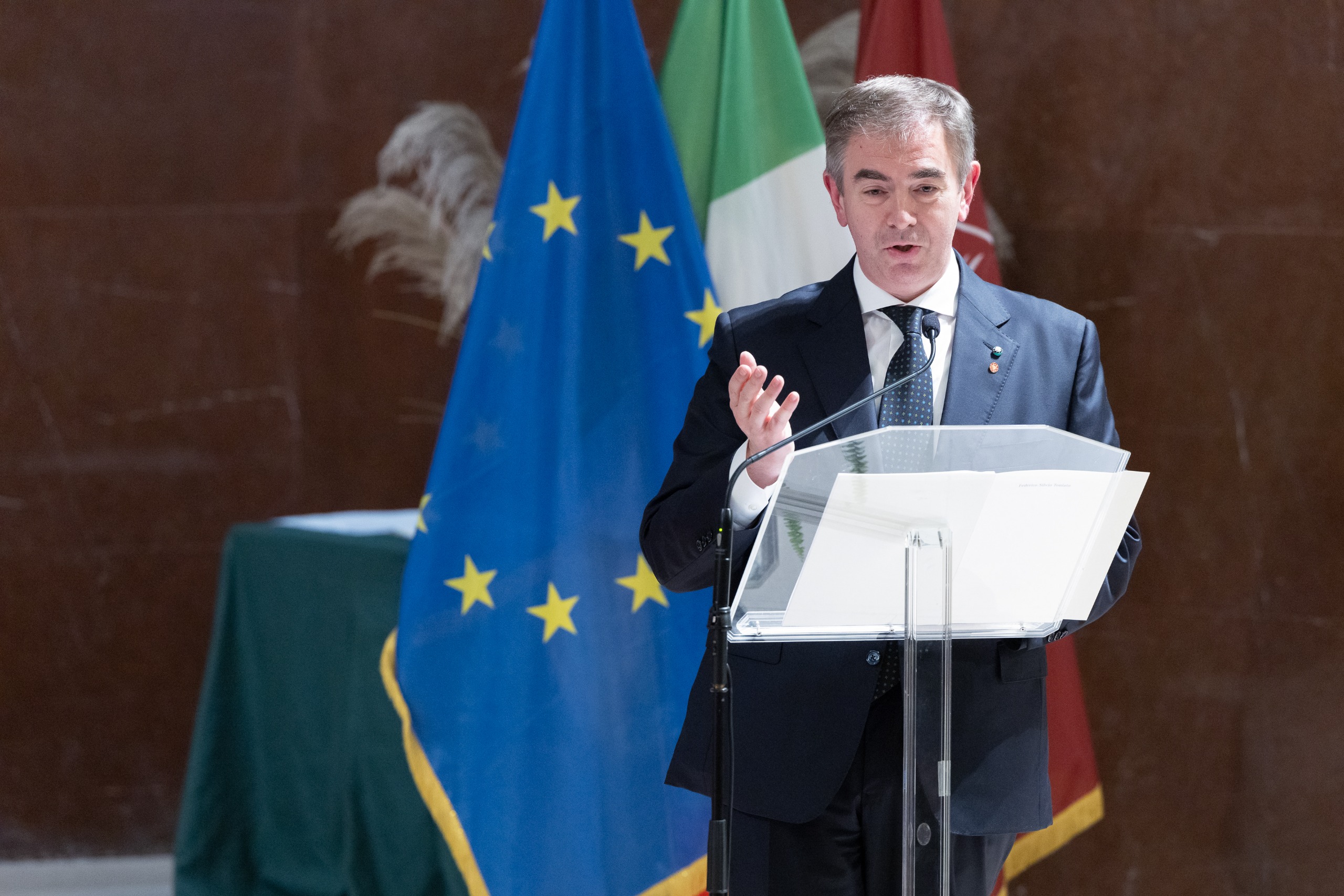 stay hungry stay foolish la lectio del segretario generale del senato toniato ai laureati della sapienza