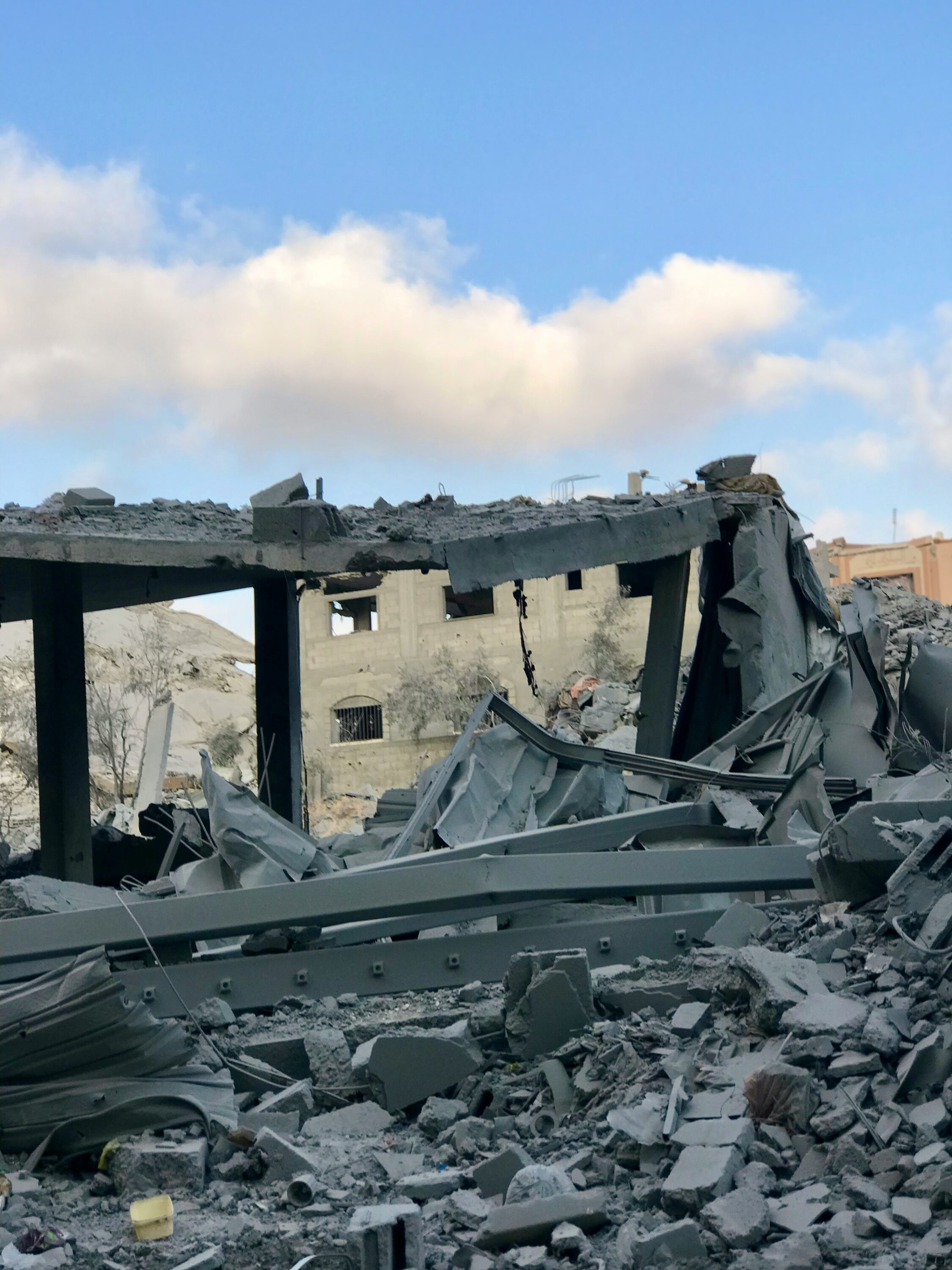 Gaza, l’Onu vota per il cessate il fuoco immediato e condanna l’uso della fame come arma: contrari Usa e Israele