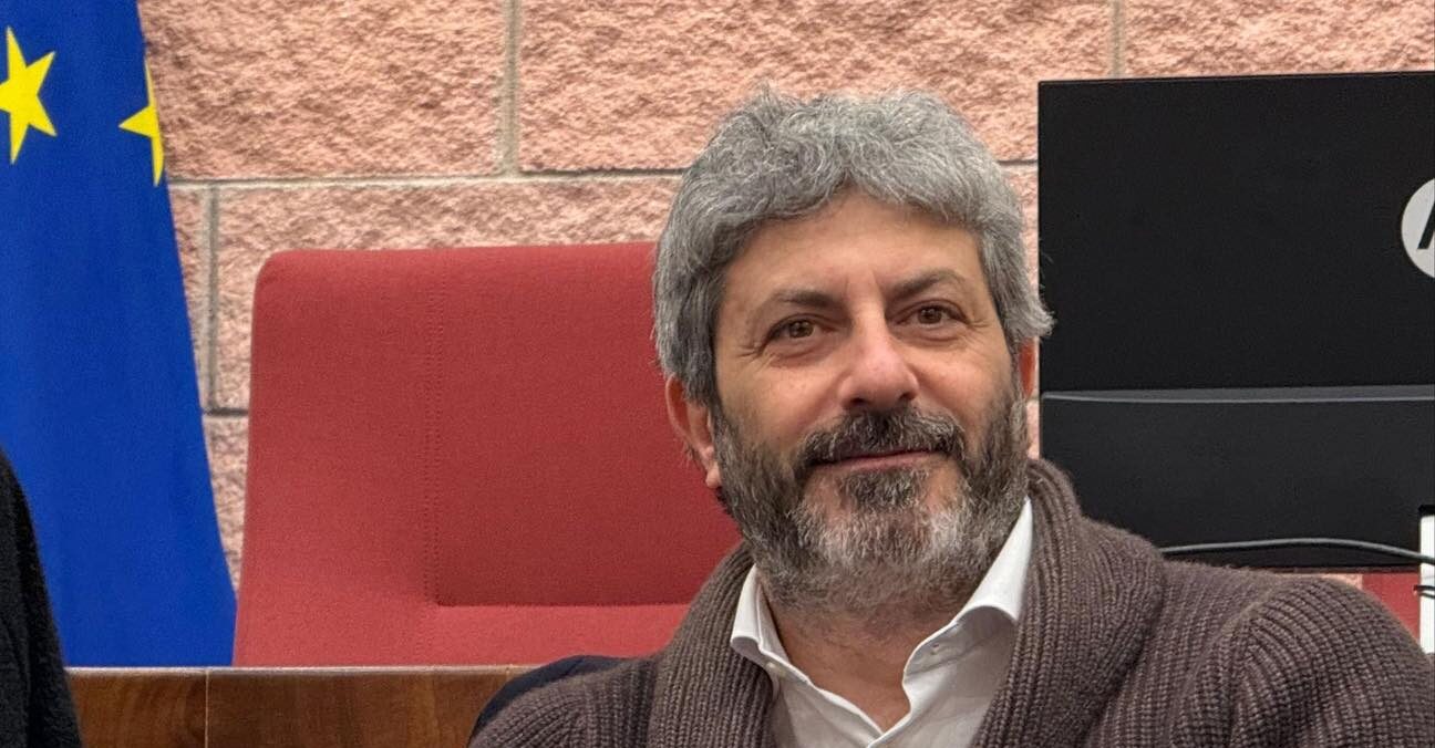 Fico candidato in Campania. Ancora riserve su Decaro in Puglia