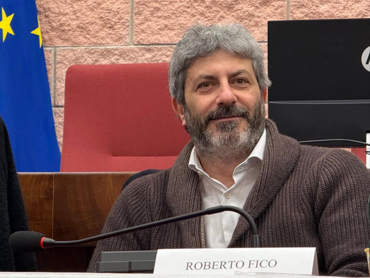 Schlein vede De Luca per le Regionali, verso l’intesa per Fico in Campania Schlein vede De Luca per le Regionali, verso l’intesa per Fico in Campania