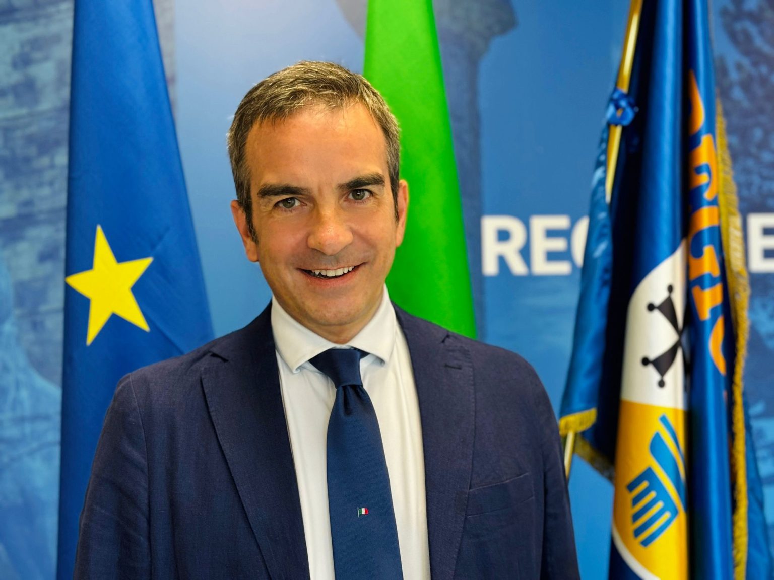 Terremoto in Calabria, Occhiuto si dimette da presidente della Regione ma annuncia: “Subito il voto, mi ricandido” Terremoto in Calabria, Occhiuto si dimette da presidente della Regione ma annuncia: “Subito il voto, mi ricandido”