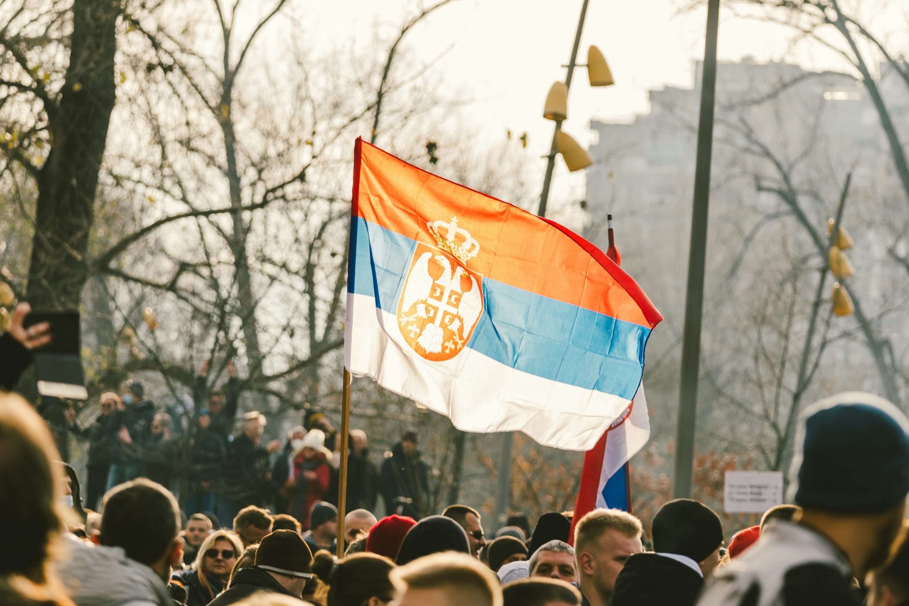 Serbia, quarto giorno di proteste: Belgrado paralizzata. Vucic promette il pugno duro contro i manifestanti