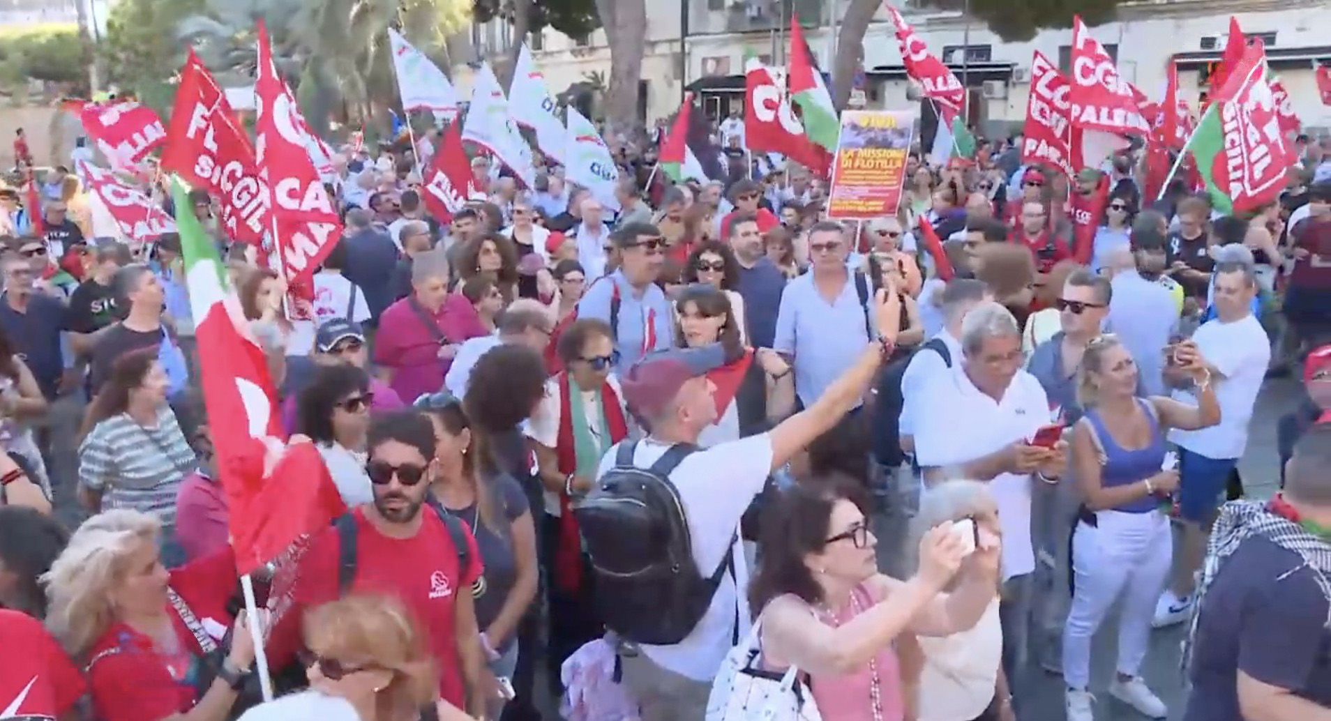 La società civile sulle barricate per la Flotilla