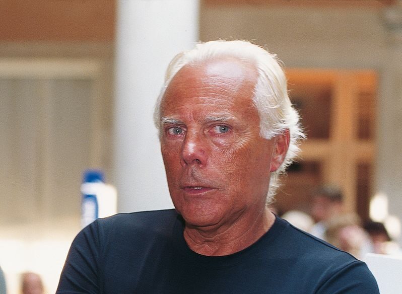 Addio a Giorgio Armani: ci lascia a 91 anni il re della moda italiana Addio a Giorgio Armani: ci lascia a 91 anni il re della moda italiana