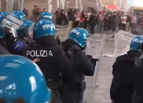 Bagarre alla Camera sugli scontri di Milano: tutti chiedono a Piantedosi di spiegare l’accaduto in aula. La destra attacca sui disordini per oscurare il successo delle mobilitazioni per Gaza