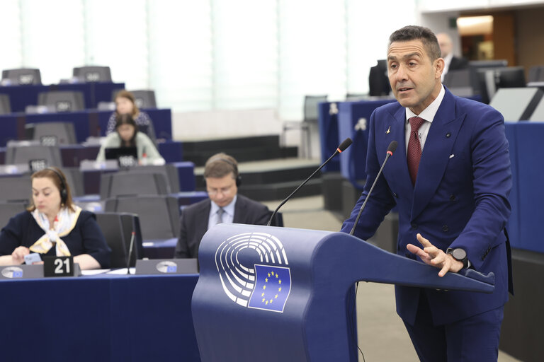 Gaza, Vannacci: “Conosco una sola Flottiglia ed è la X”