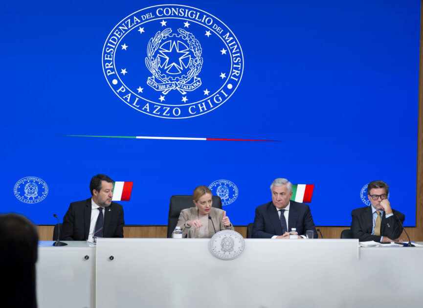 Via libera alla Manovrina del governo: tra promesse tradite e coperture ballerine c’è il ritorno dell’austerity Via libera alla Manovrina del governo: tra promesse tradite e coperture ballerine c’è il ritorno dell’austerity