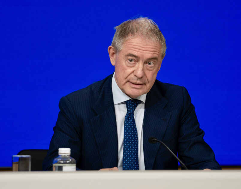 Governo in fuga sui dazi: scomparsi i 25 miliardi promessi Governo in fuga sui dazi: scomparsi i 25 miliardi promessi