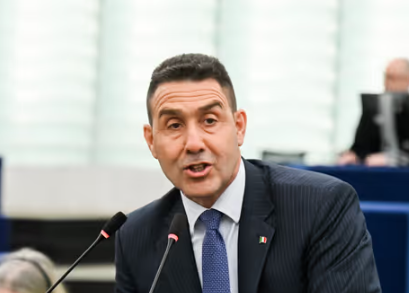 Vannacci difende il post su Ventennio e attacca Zaia. Cirielli: “Senza un chiarimento, non lo incontro”