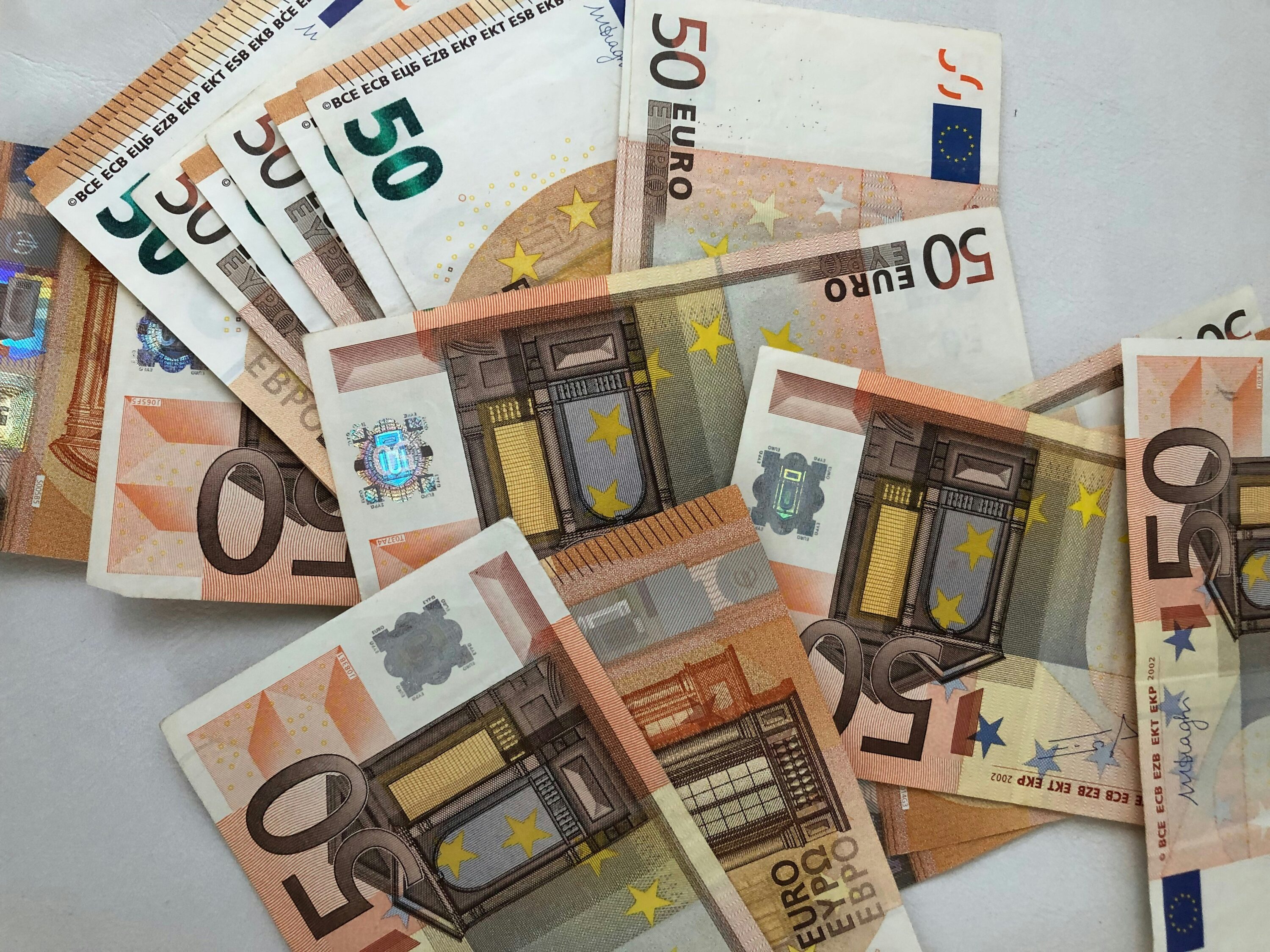 Carta della Cultura, arriva il bonus da 500 euro: chi può chiederlo e per cosa si può utilizzare