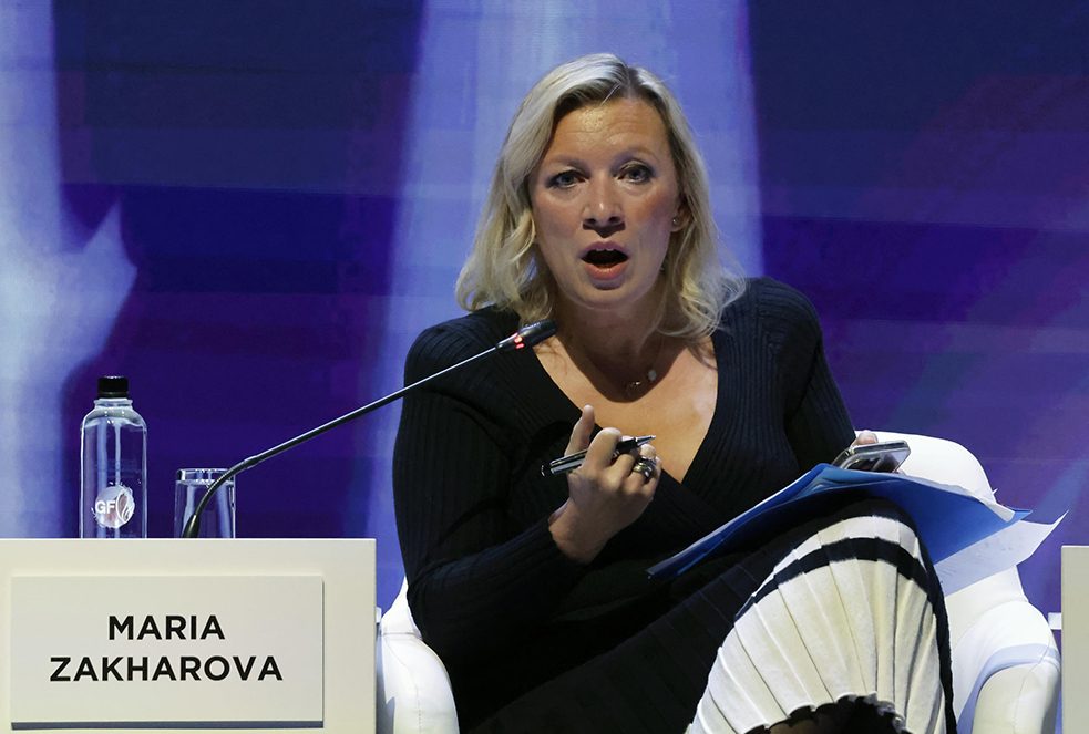 Crollo della Torre a Roma, Zakharova specula sull’Italia