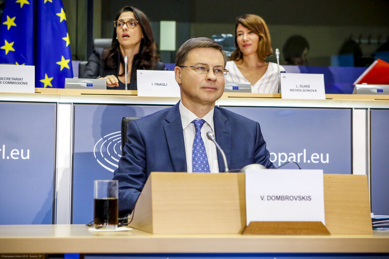 L’Ue promuove l’Italia a metà: allarme su crescita e Pnrr