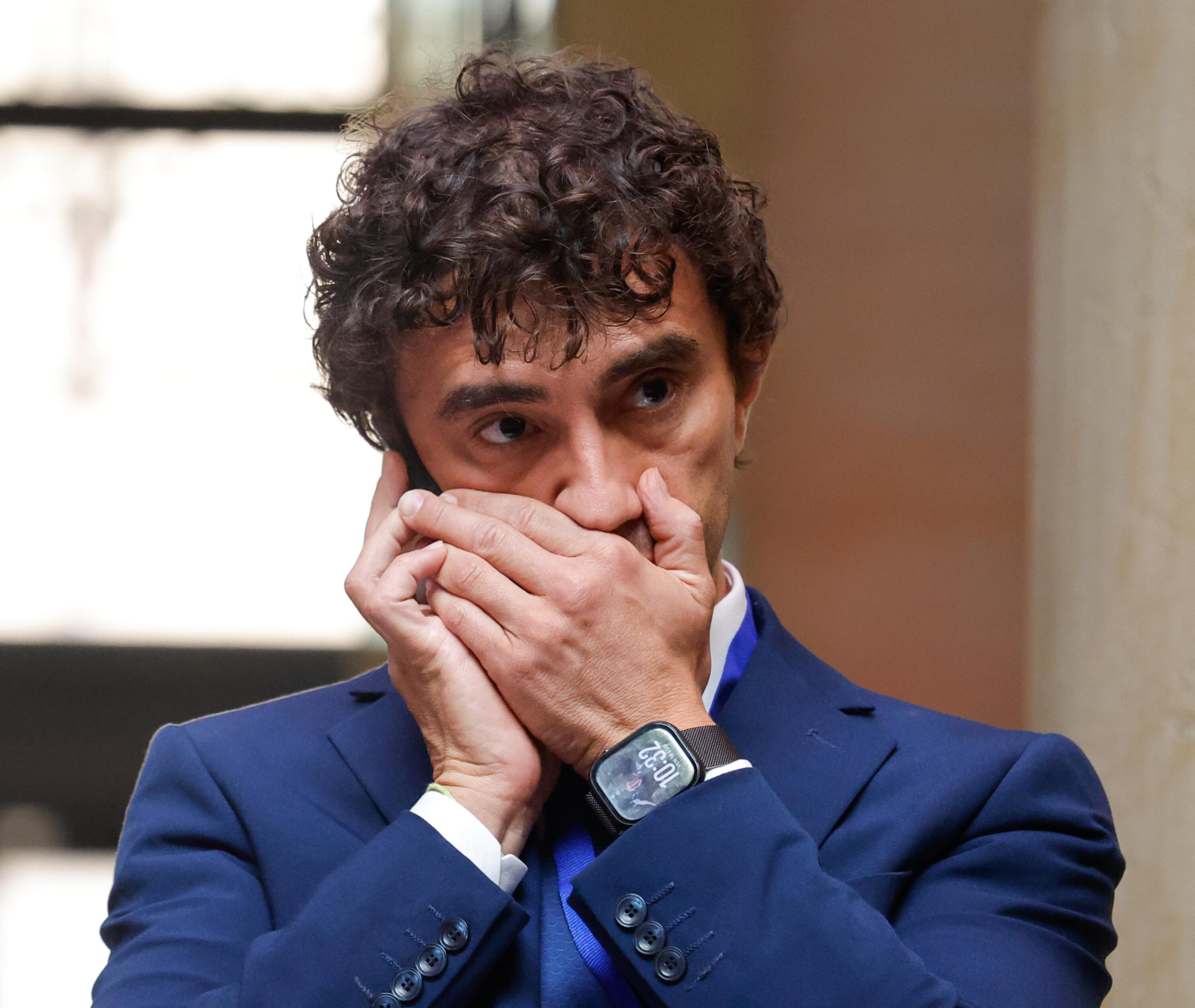 Bignami all’attacco del Quirinale, il complottismo meloniano si scontra con il Colle