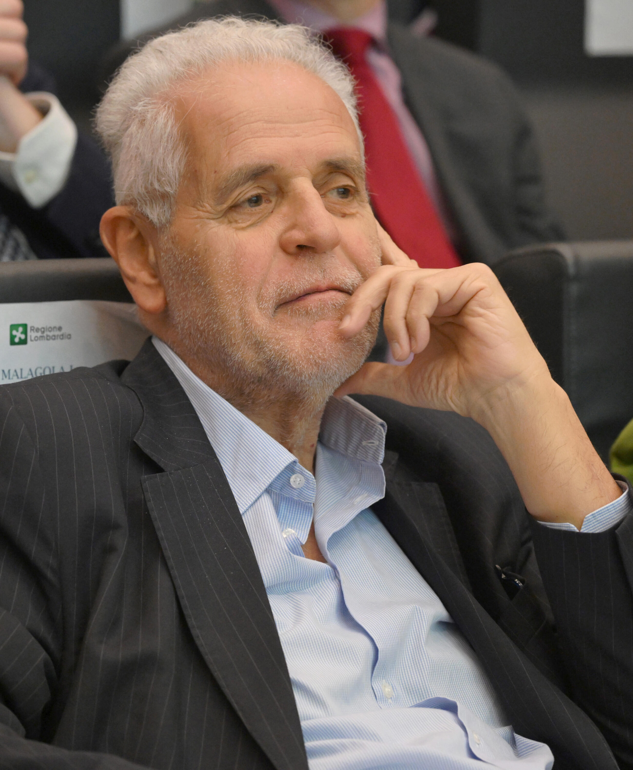 Forza Italia lancia Formigoni alla presidenza della Lombardia. M5s: “Un insulto a tutti i lombardi” Forza Italia lancia Formigoni alla presidenza della Lombardia. M5s: “Un insulto a tutti i lombardi”