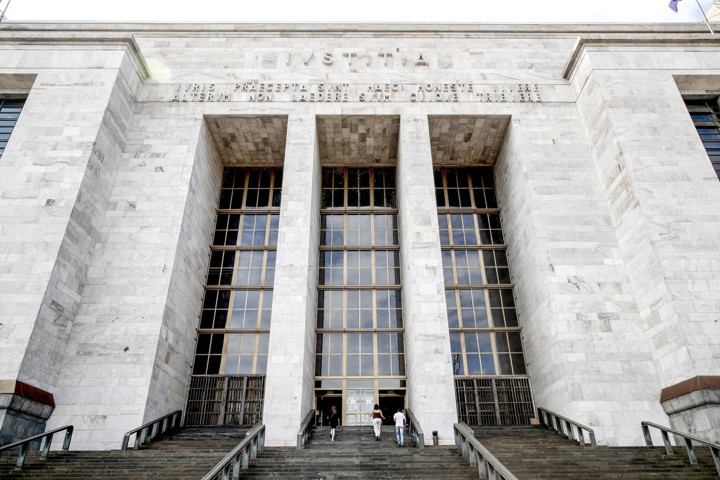 inchiesta sull8217urbanistica gip milanesi sul piede di guerra per le accuse di parzialit224 creata un8217immagine calunniatoria per fini politici da Lanotiziagiornale.it inchiesta sull8217urbanistica gip milanesi sul piede di guerra per le accuse di parzialit224 creata un8217immagine calunniatoria per fini politici