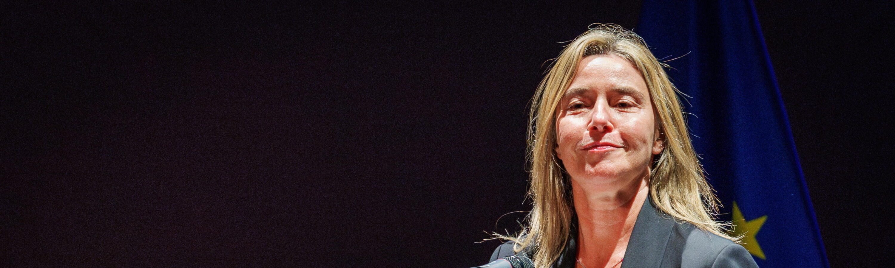 Mogherini e Sannino rilasciati nella notte: la Procura Ue indaga sul caso fondi