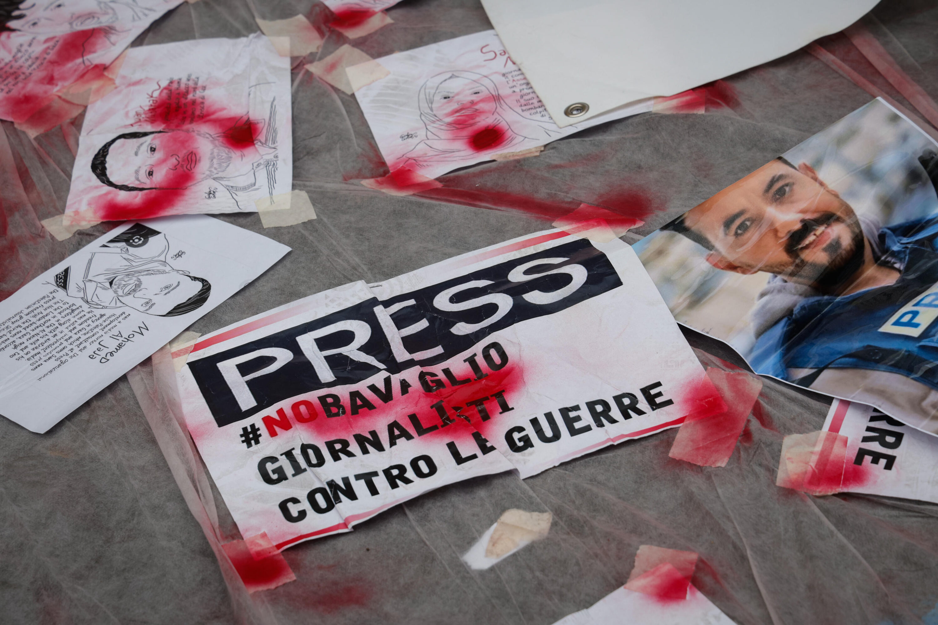 Reporters Sans Frontières denuncia: “Ben 67 giornalisti uccisi in un anno, di questi il 43% è caduto sotto i colpi dell’Idf” Reporters Sans Frontières denuncia: “Ben 67 giornalisti uccisi in un anno, di questi il 43% è caduto sotto i colpi dell’Idf”