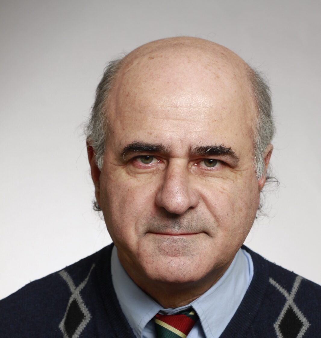 “Gli Usa sono al collasso economico e depredano chi non può difendersi”. Parla il docente dell’Università di Lüneburg, De Angelis: “Gli Stati Uniti non sono nostri alleati, vogliono solo sfruttarci”