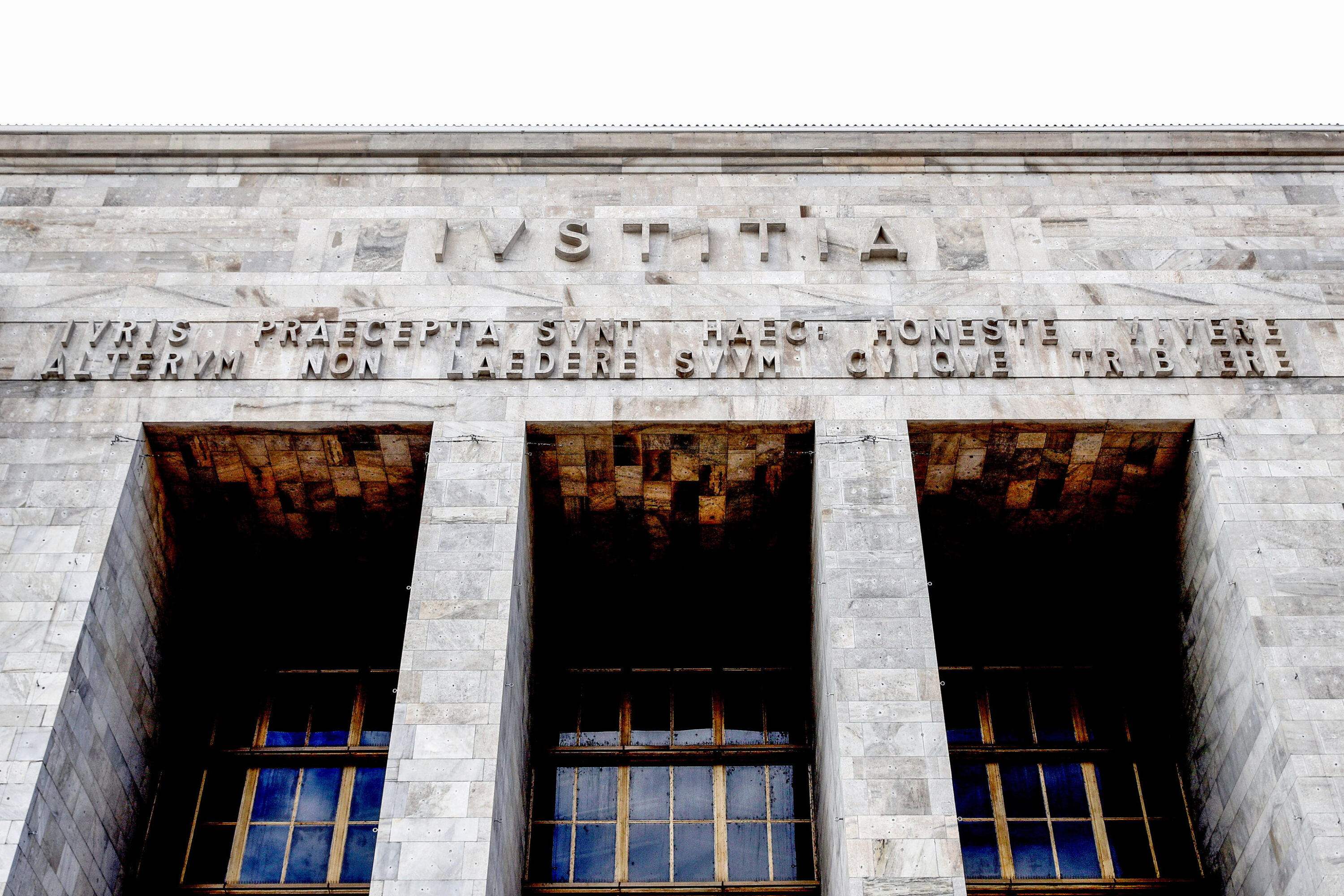 Cecchini a Sarajevo, c’è il primo indagato: un 80enne che si vantava di “andare a fare la caccia all’uomo”