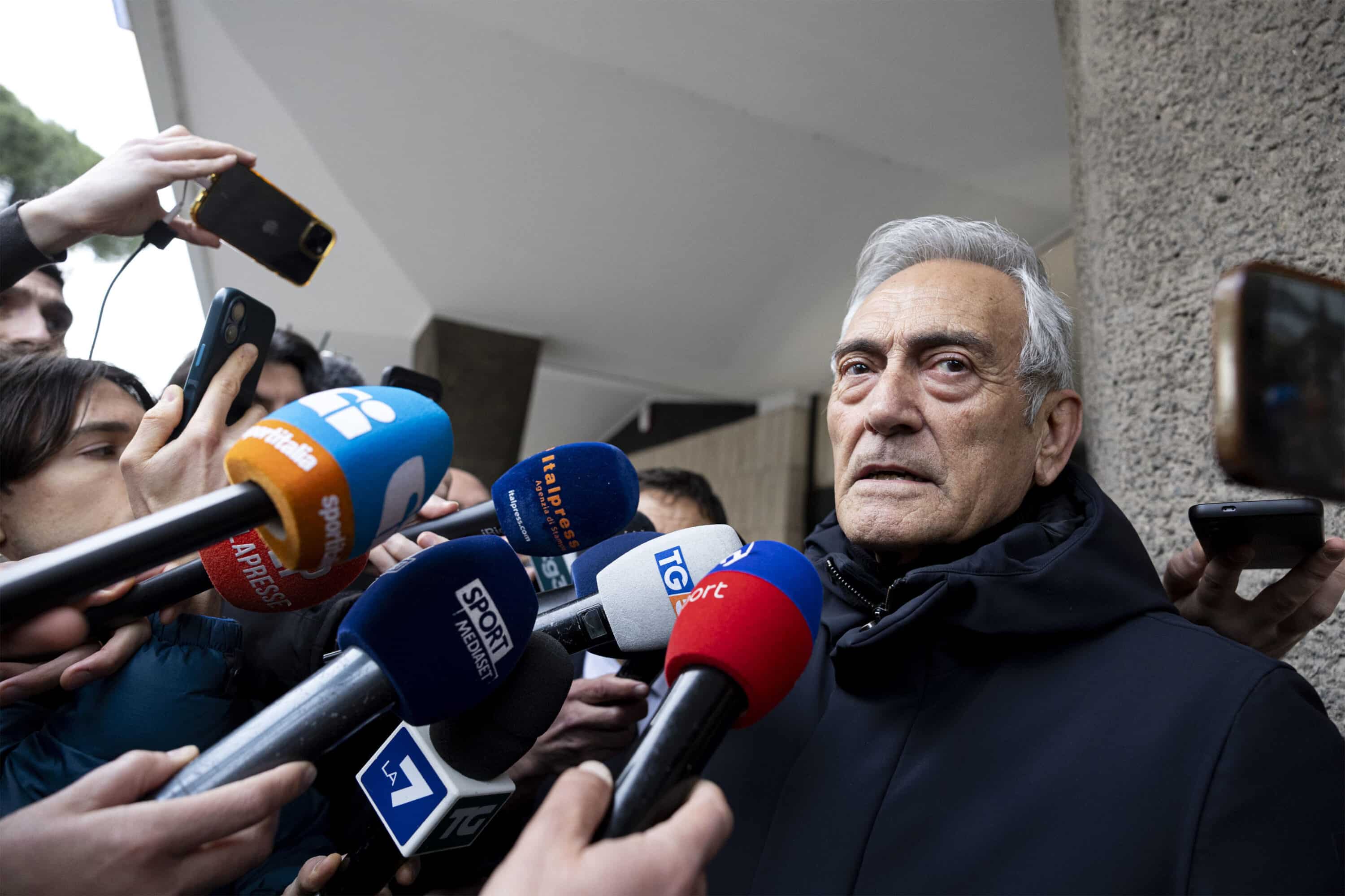 Flop Mondiale, Gravina si dimette dalla Federcalcio. Per la successione è derby Malagò-Abete: per la serie, cambiare tutto per non cambiare niente