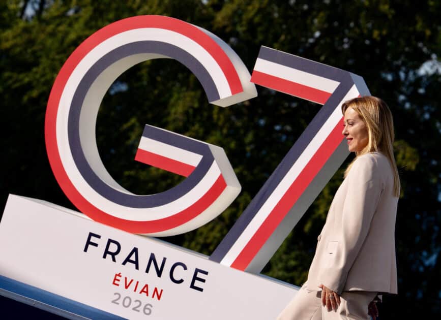 meloni torna alla corte di trump incontro al g7 per ingraziarsi il presidente usa da Lanotiziagiornale.it meloni torna alla corte di trump incontro al g7 per ingraziarsi il presidente usa