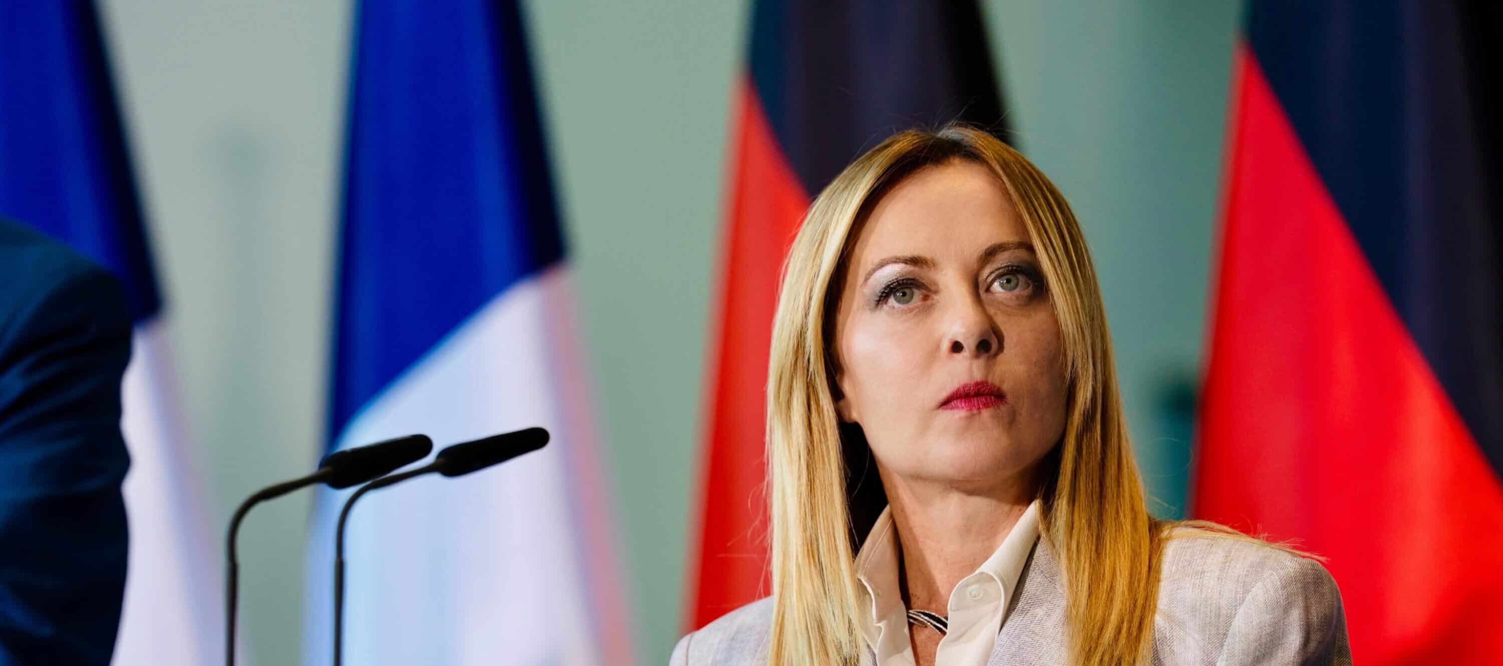 Chi sbaglia paga, politici esclusi