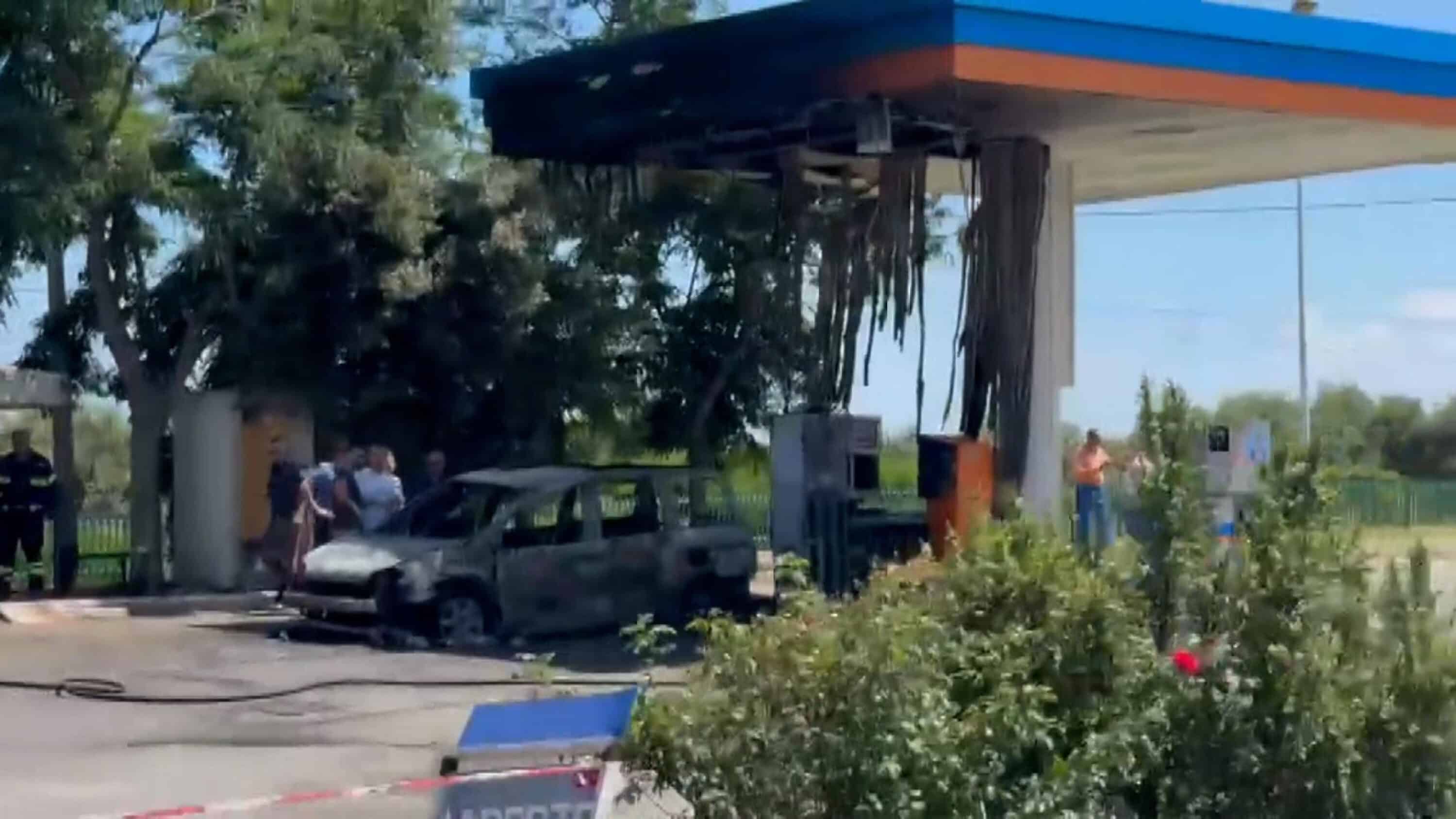 strage di gravit224 inaudita ad amendolara le opposizioni incalzano le destre da Lanotiziagiornale.it strage di gravit224 inaudita ad amendolara le opposizioni incalzano le destre