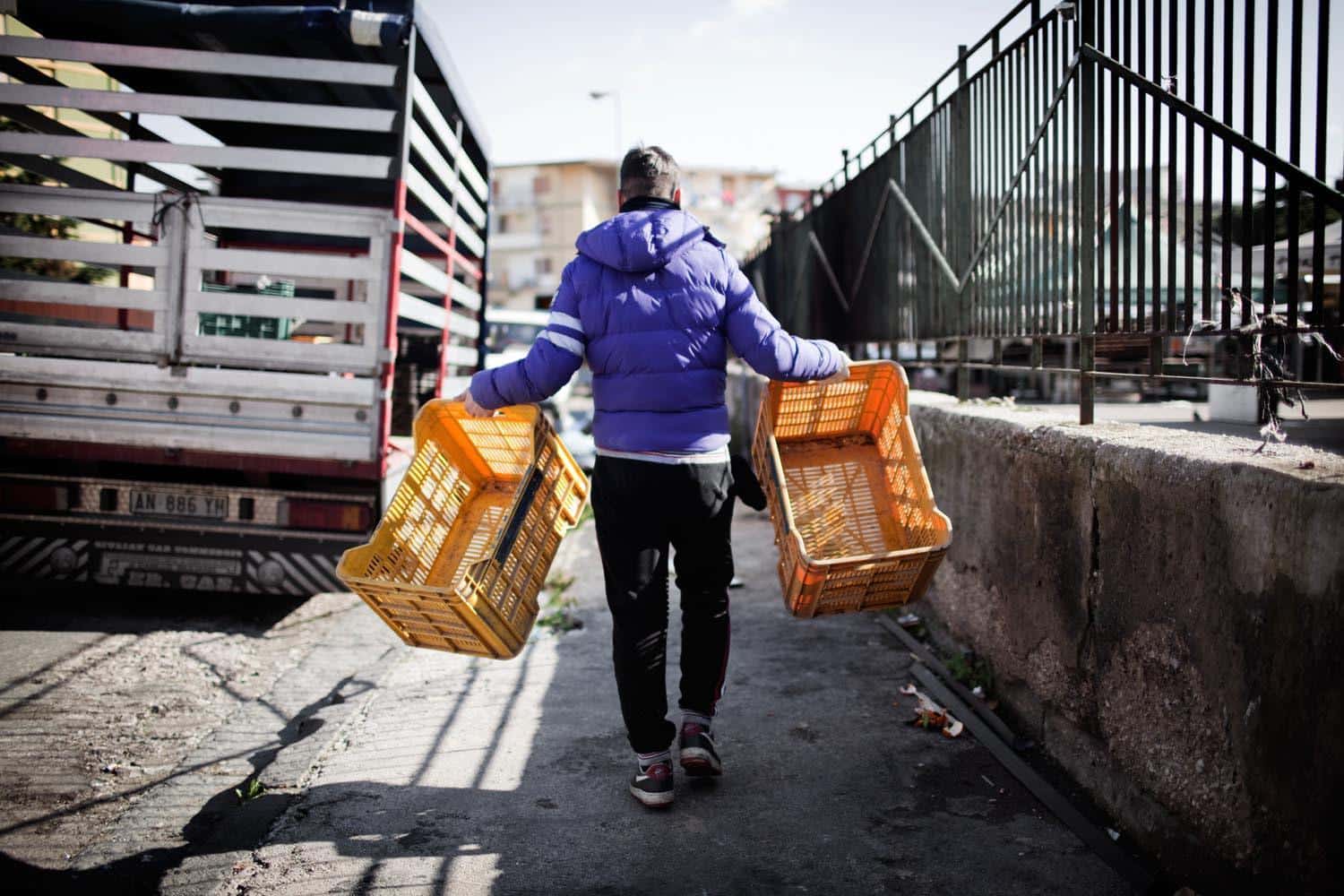 il lavoro minorile in italia 232 un8217emergenza nascosta secondo l8217unicef in cinque anni i giovani lavoratori sono pi249 che raddoppiati da Lanotiziagiornale.it il lavoro minorile in italia 232 un8217emergenza nascosta secondo l8217unicef in cinque anni i giovani lavoratori sono pi249 che raddoppiati