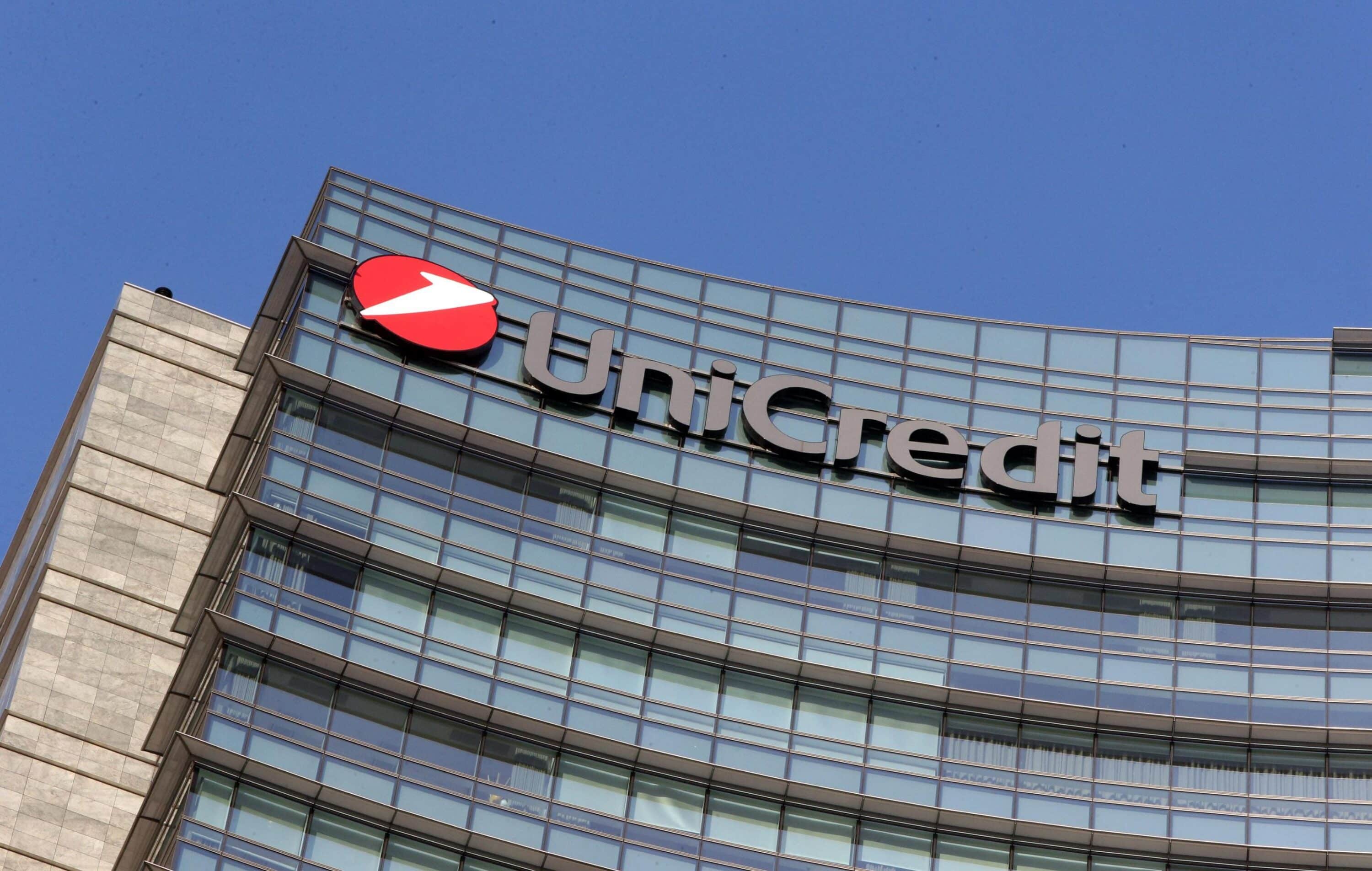 commerzbank stretta nella morsa la quota di unicredit sopra il 42 da Lanotiziagiornale.it commerzbank stretta nella morsa la quota di unicredit sopra il 42